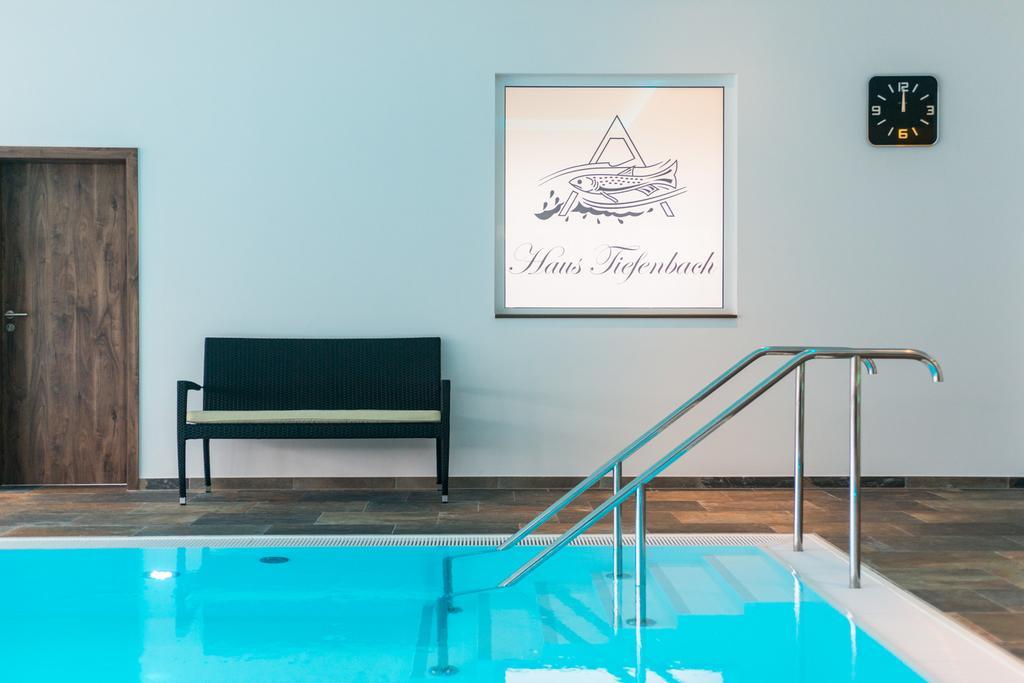 Hotel Haus Tiefenbach ビューリンゲン エクステリア 写真